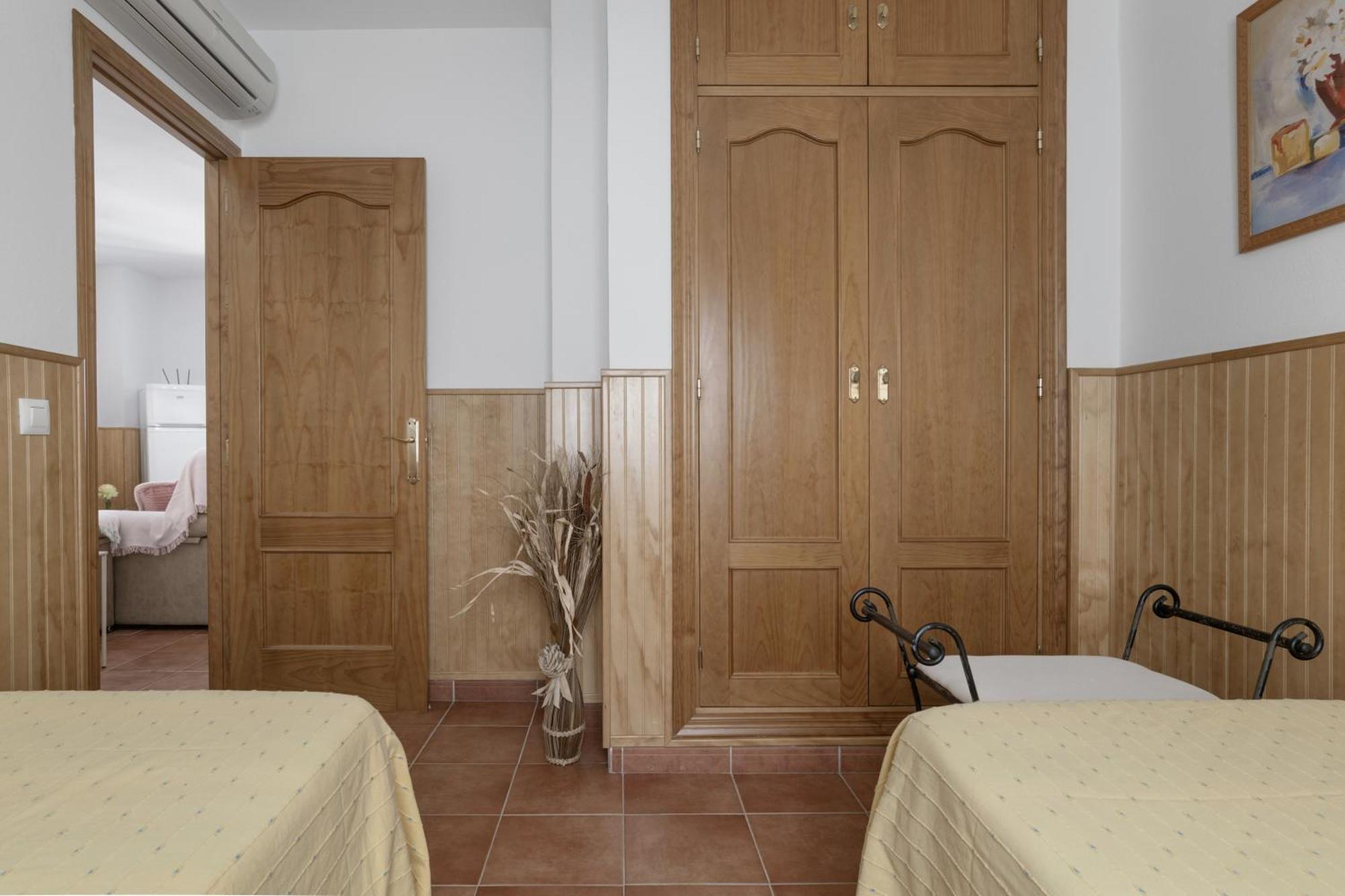 Apartamento Frank - Solo Familias Conil De La Frontera Luaran gambar