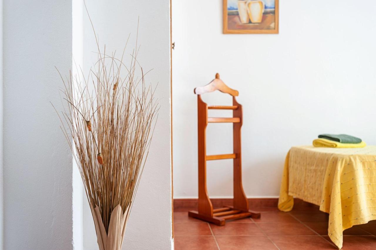 Apartamento Frank - Solo Familias Conil De La Frontera Luaran gambar