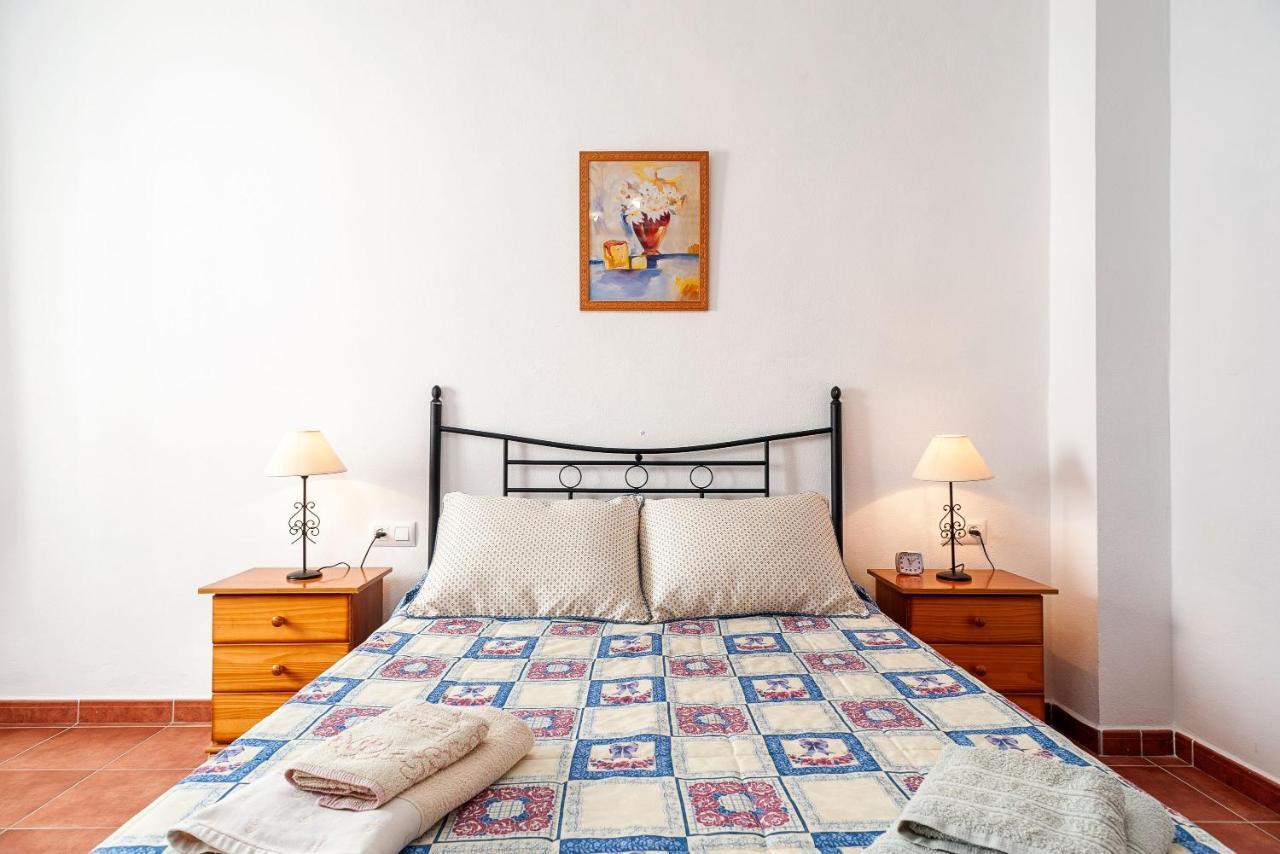 Apartamento Frank - Solo Familias Conil De La Frontera Luaran gambar